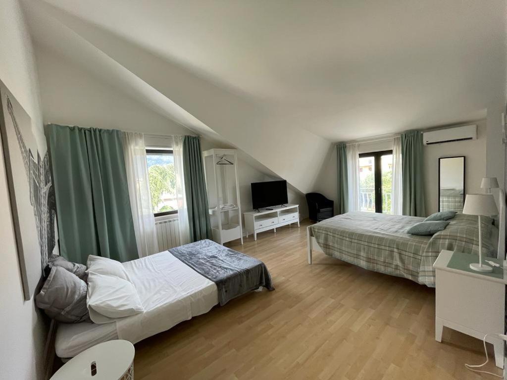 Angelina Homestay Aquino